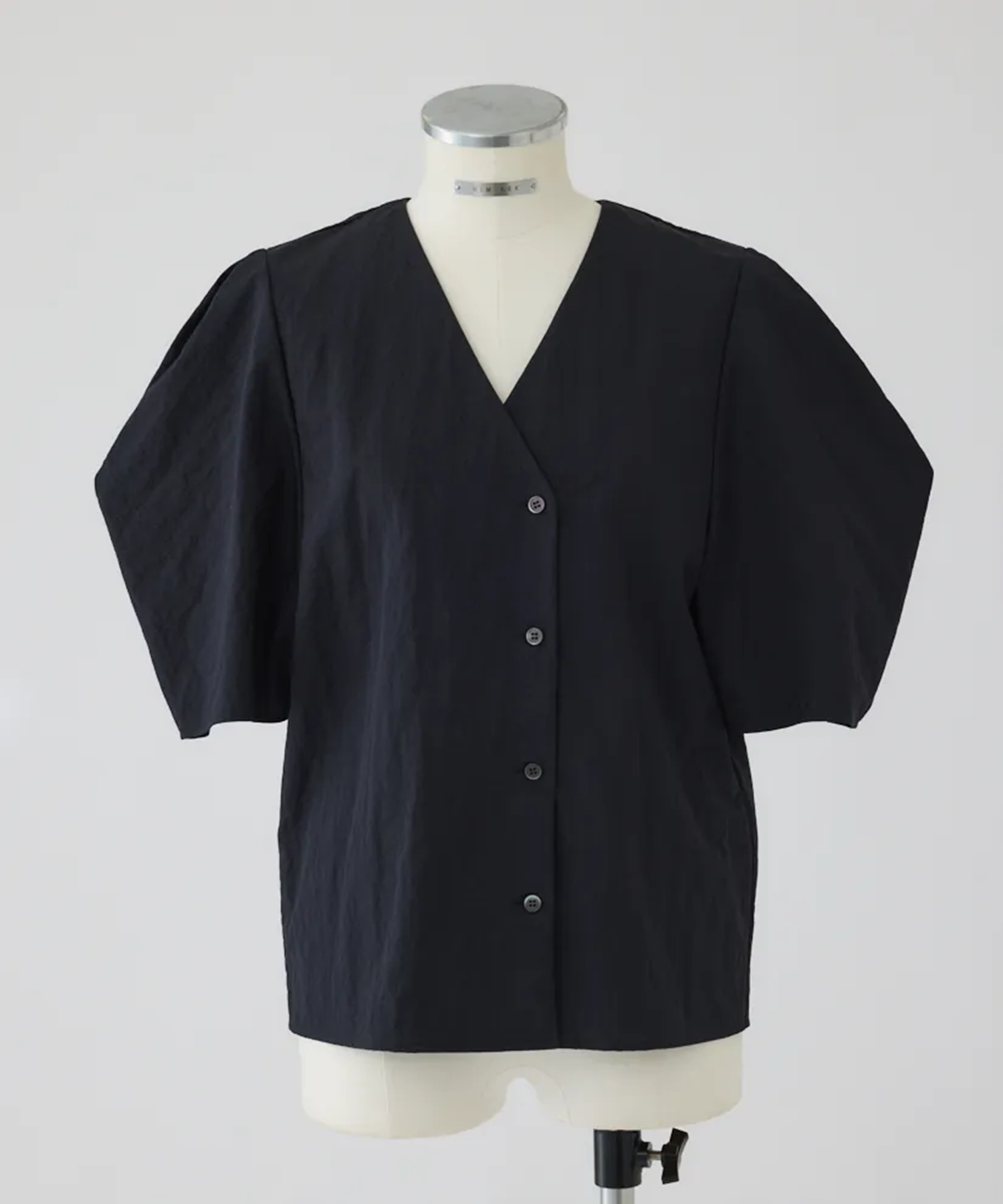 Volume sleeve v-neck SH