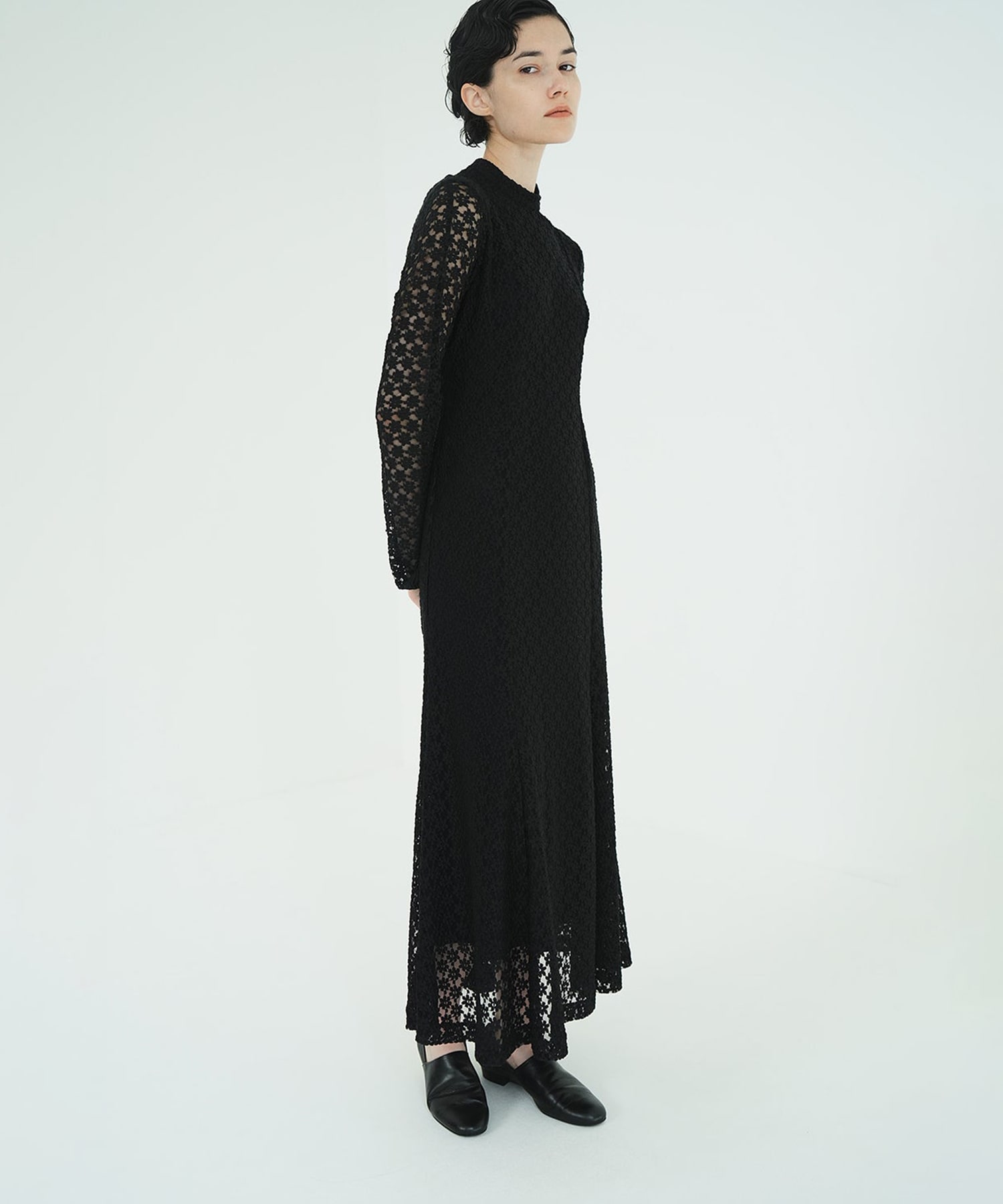 3D FLOWER LACE SLASH NECK ONEPIECE