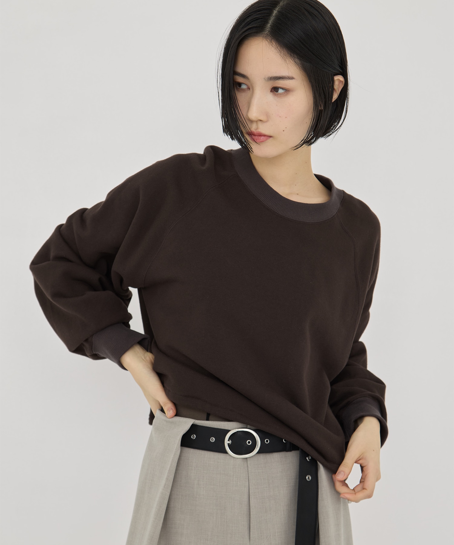 DRAWSTRING GATHER SLEEVE SWEAT SHIRT