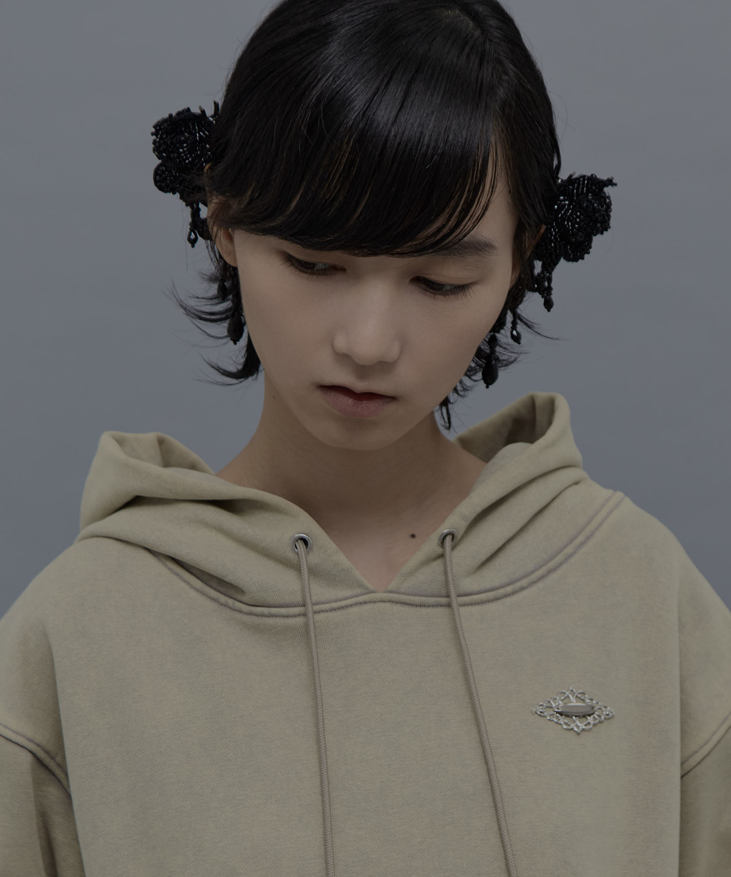 black drip down clip