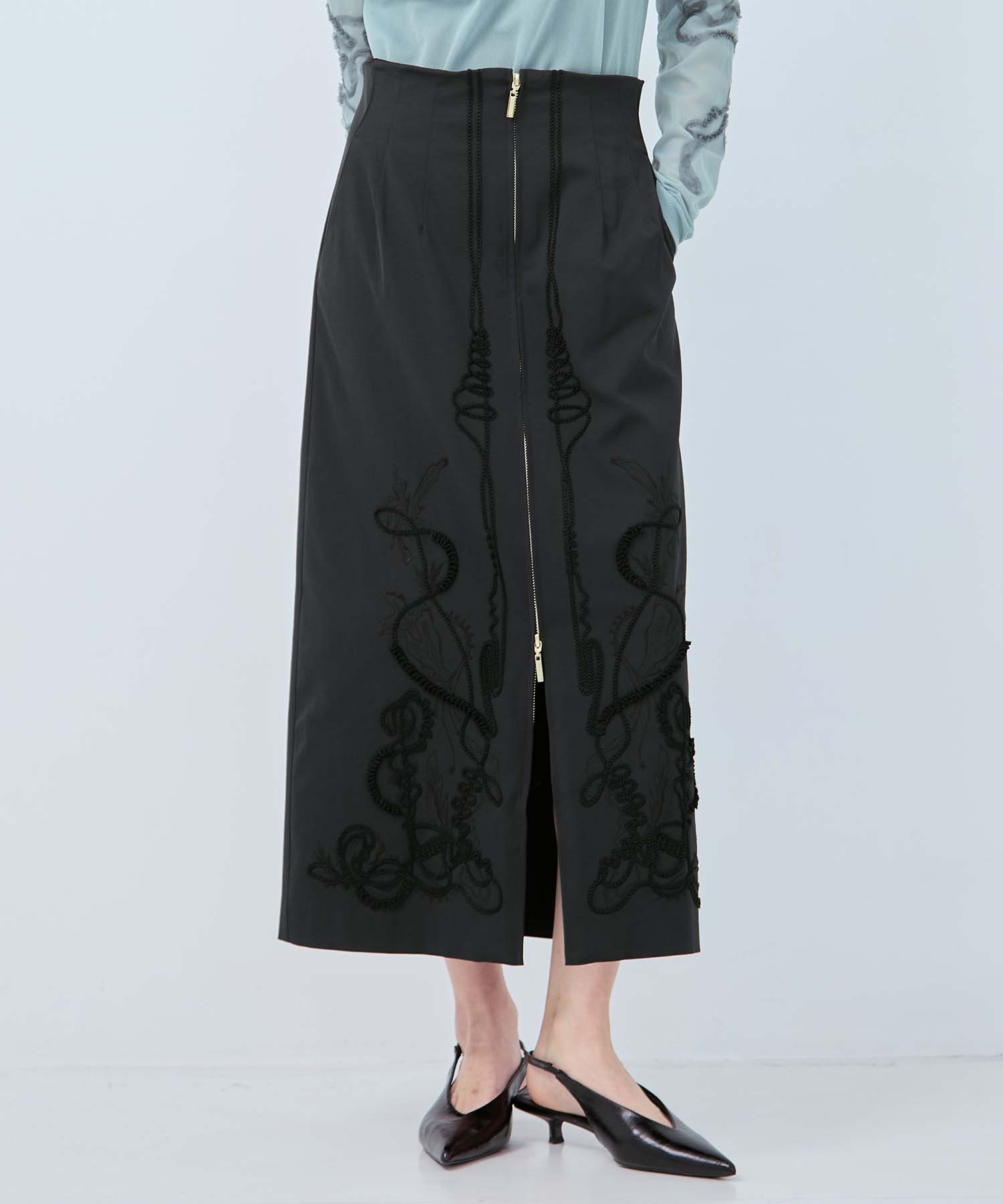 別注Cucurbita embroidered skirt