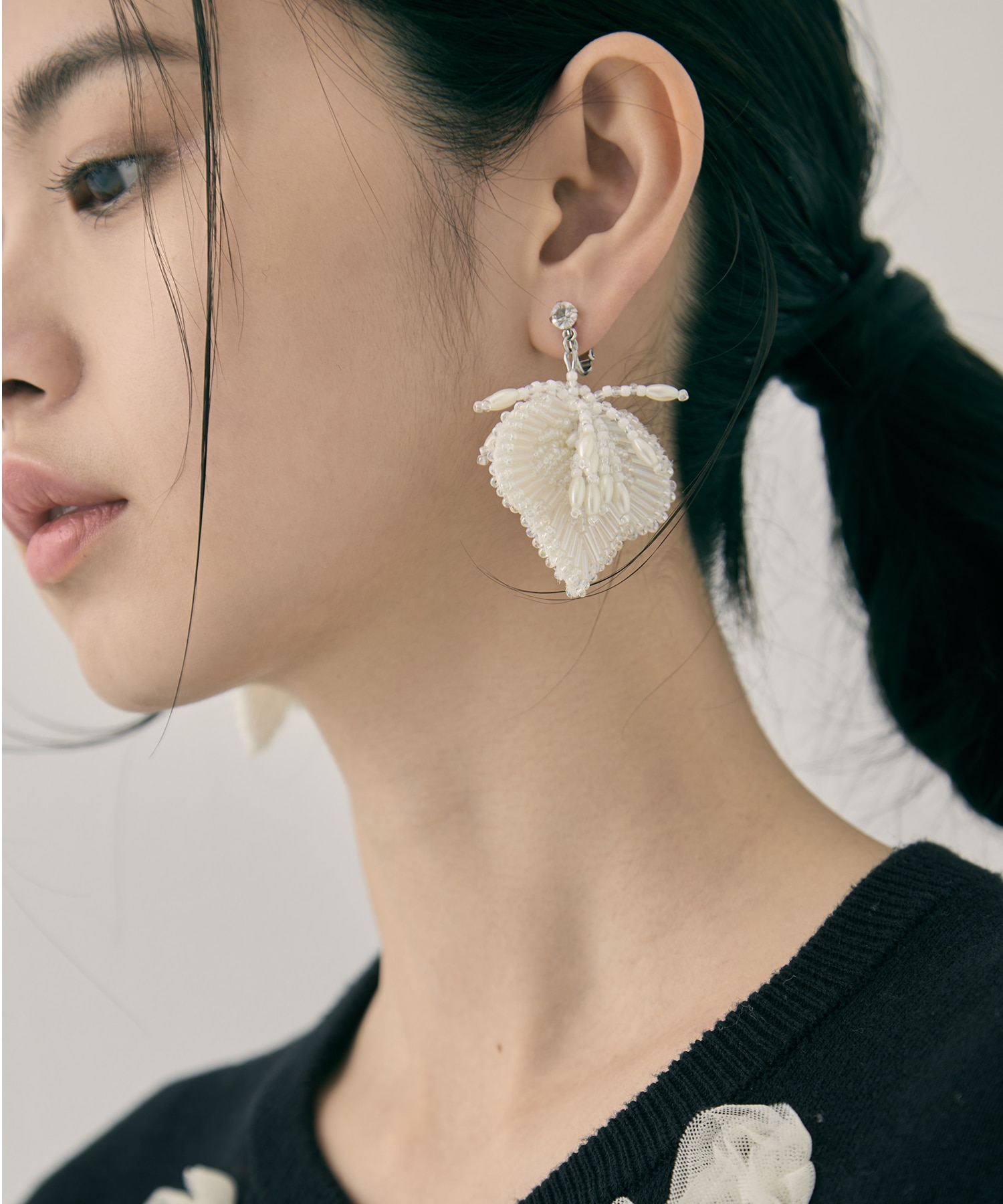 white clover beads earrings
