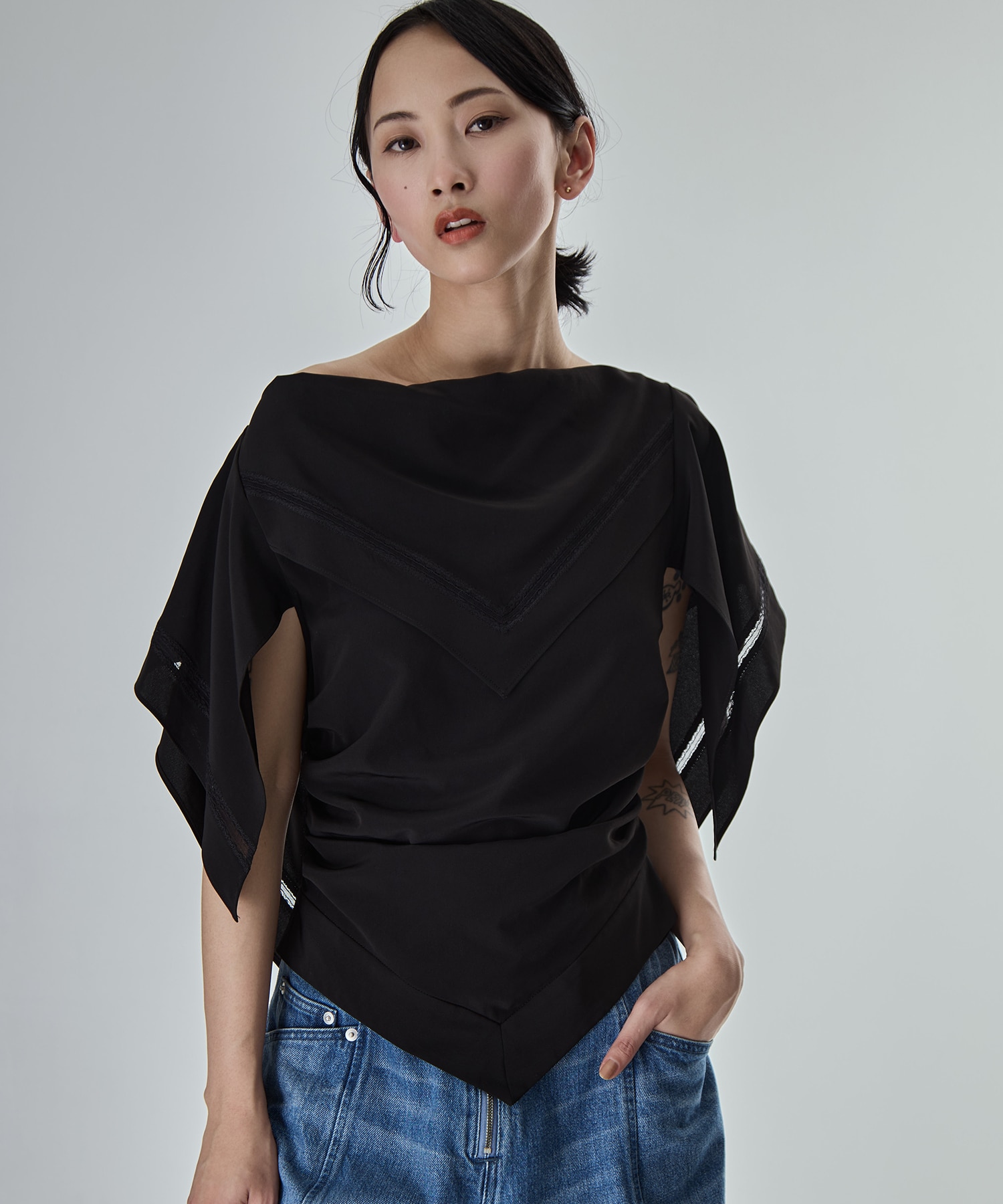 SCARF BLOUSE