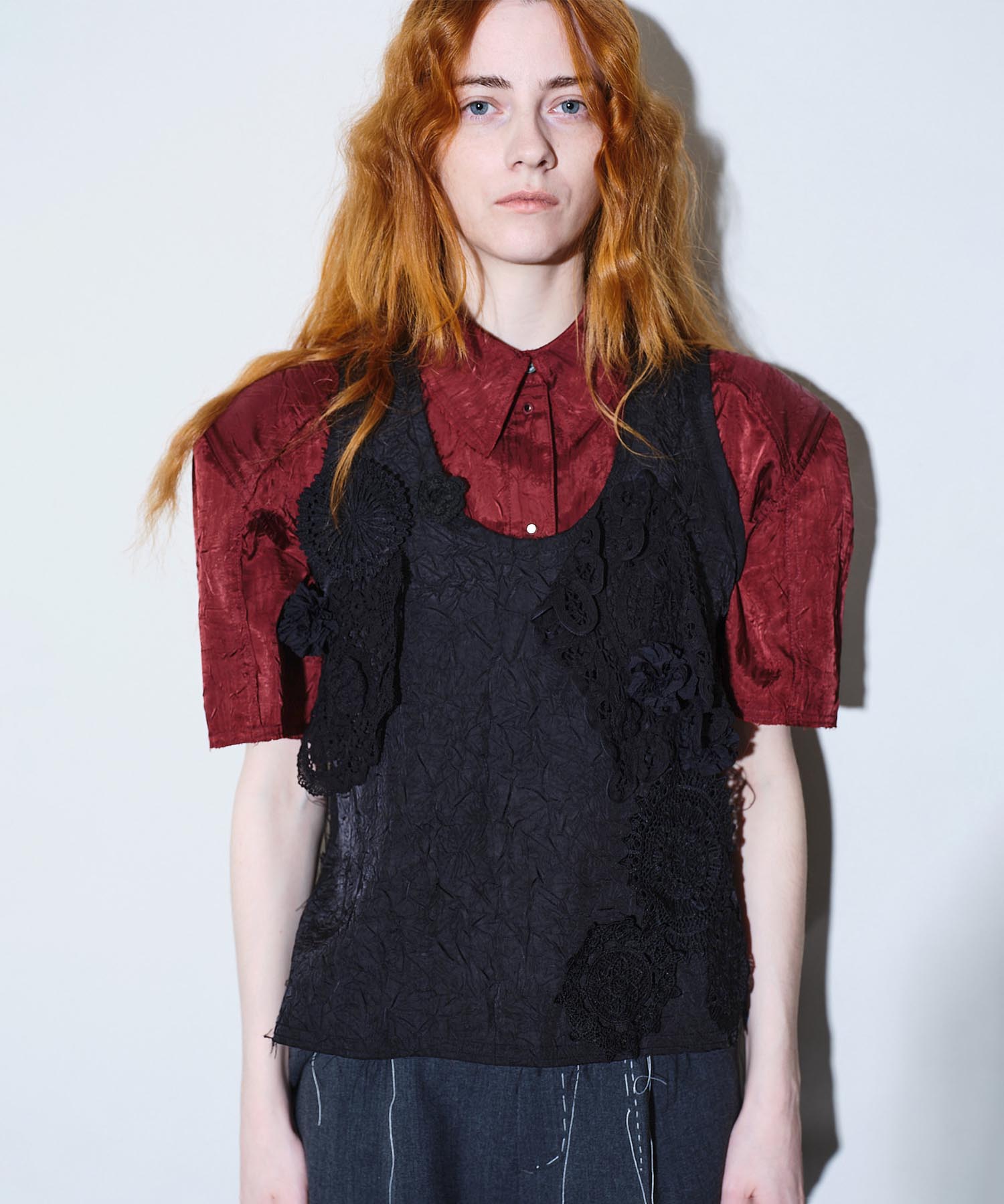 Darning motif tops