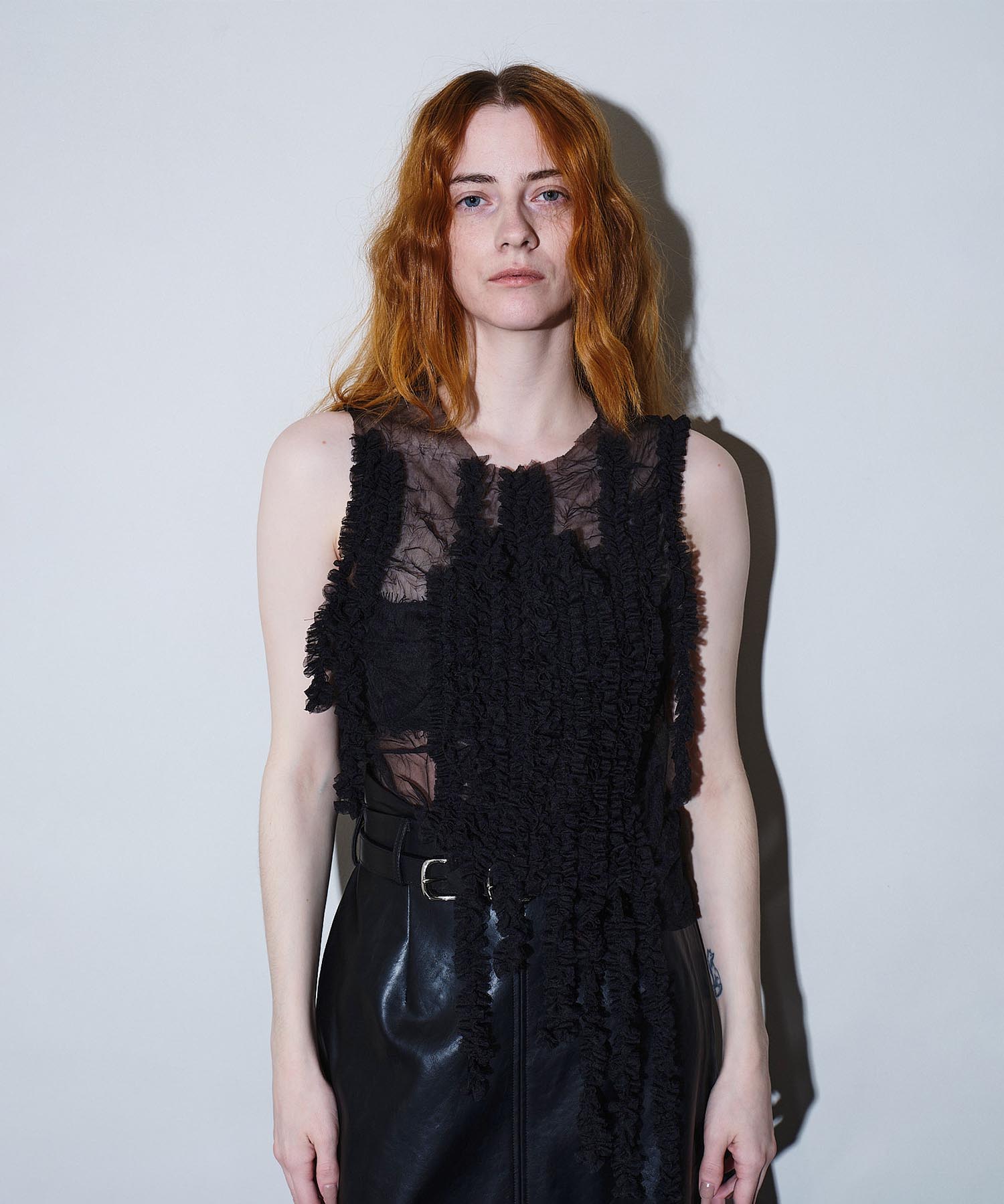 Washer eternal frill blouse