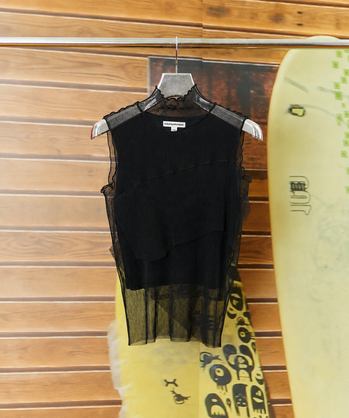 GHOST TODO TOP *SLEEVELESS HIGHNECK +INNER
