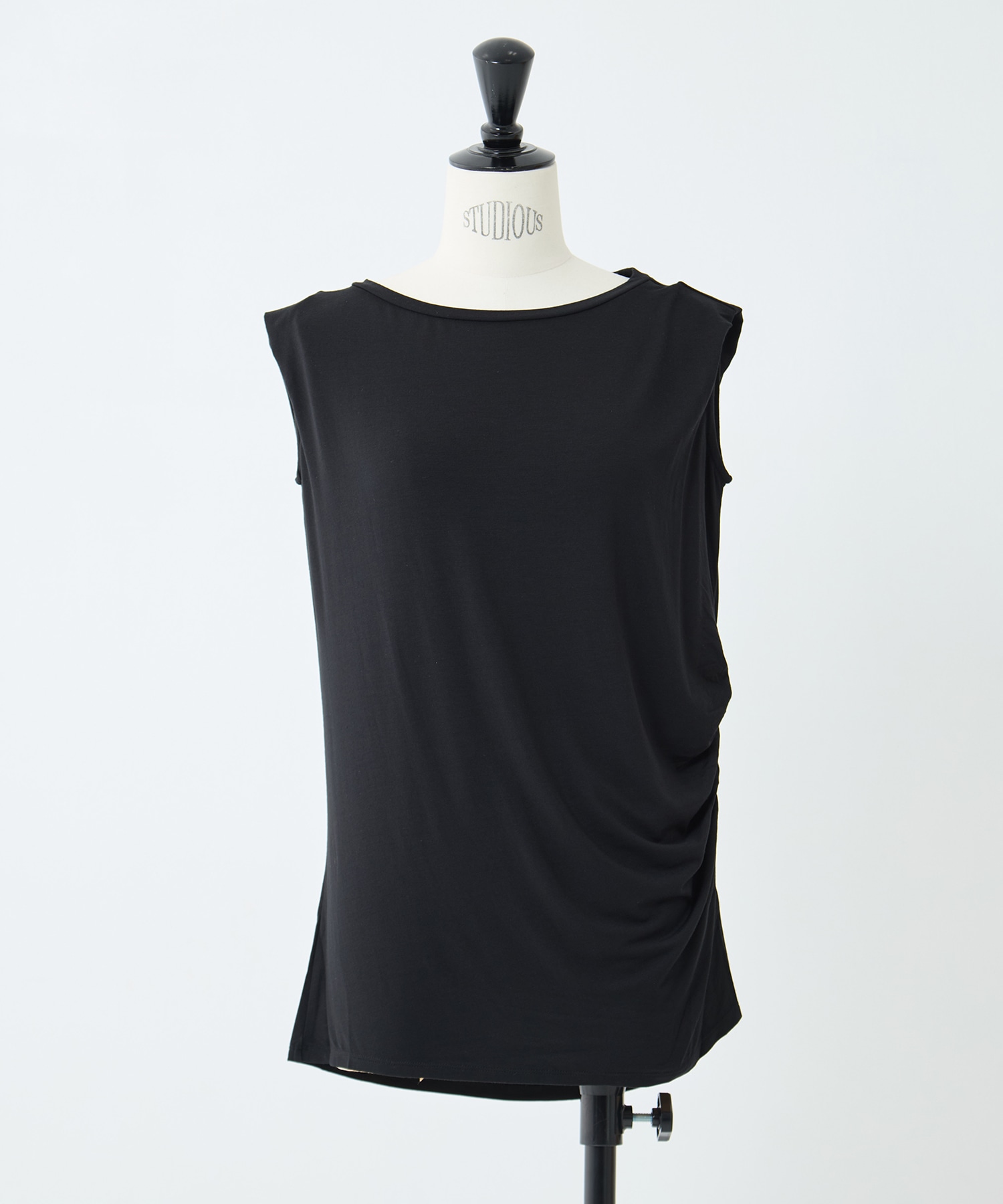 別注collagen no sleeve tops