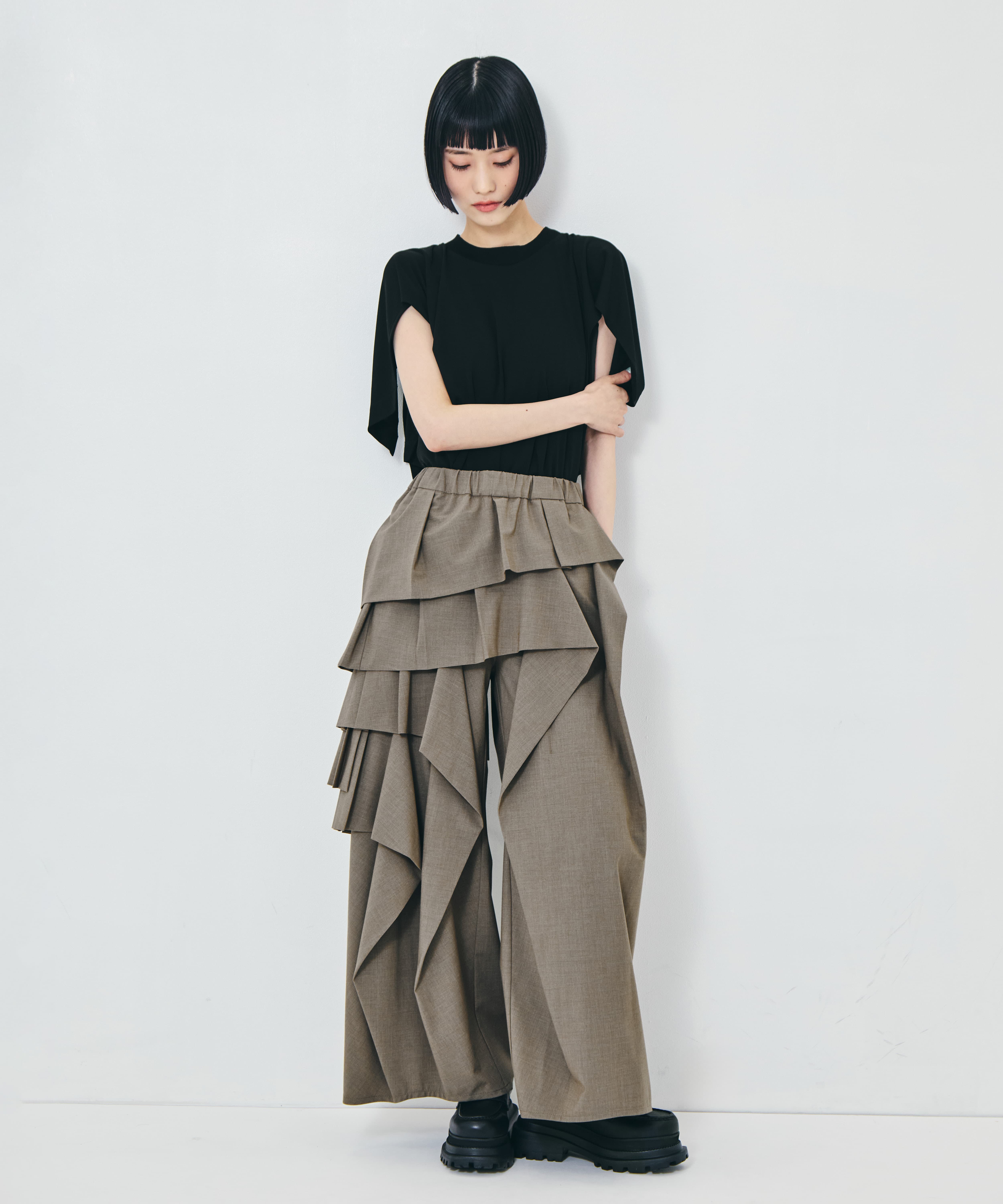 別注 RUFFLE PANTS
