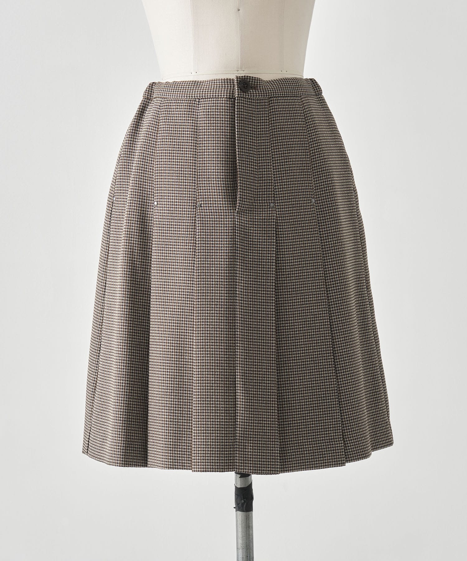 JENNY BOX PLEATED HALF SKIRT