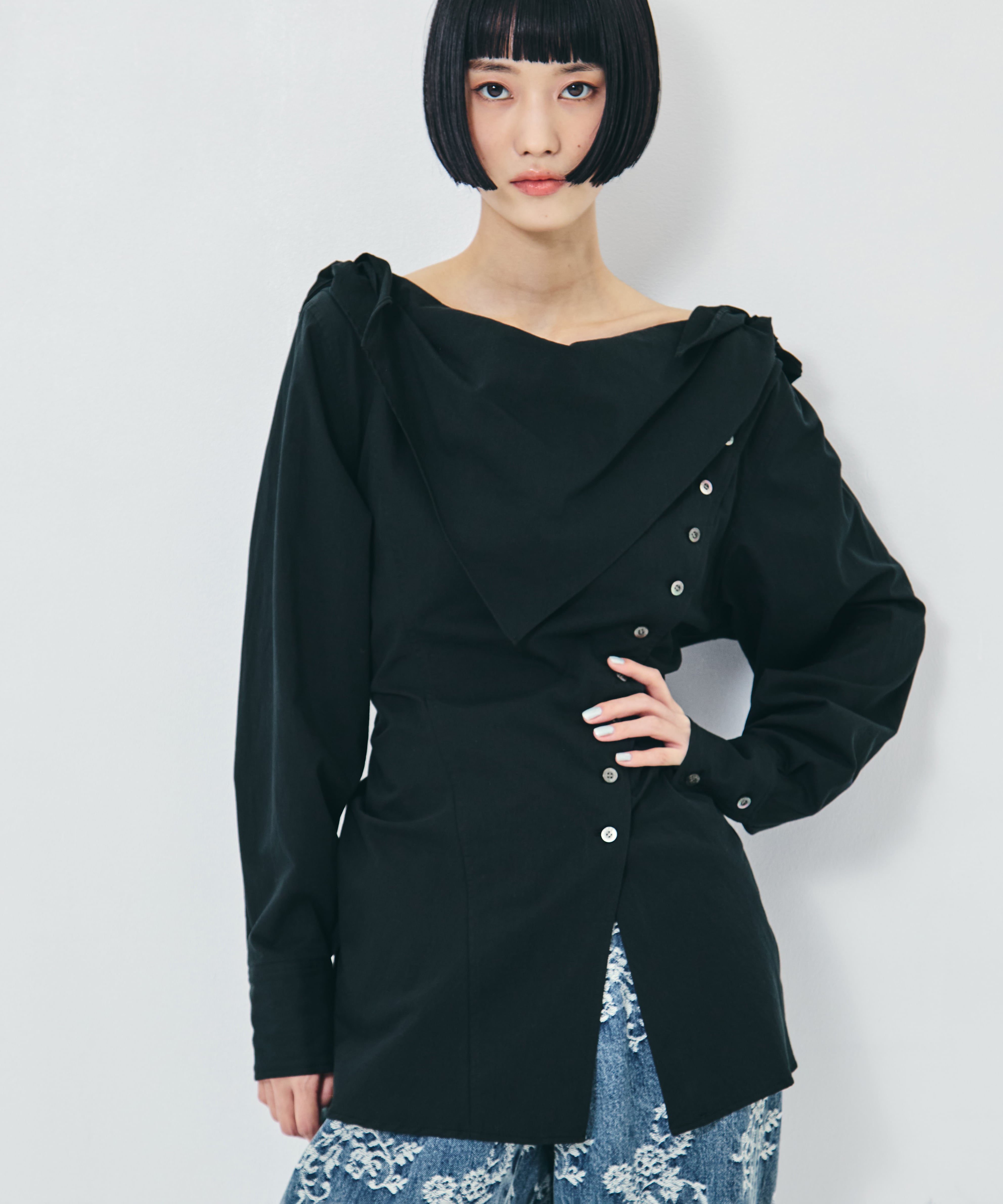 COTTON STRIPE SCARF COLLAR BLOUSE
