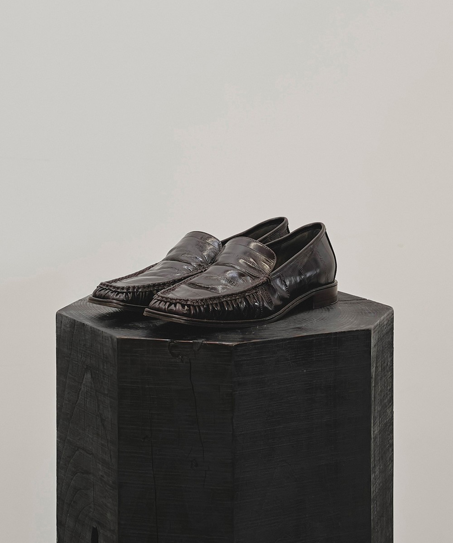Squaretoe Gather Loafers