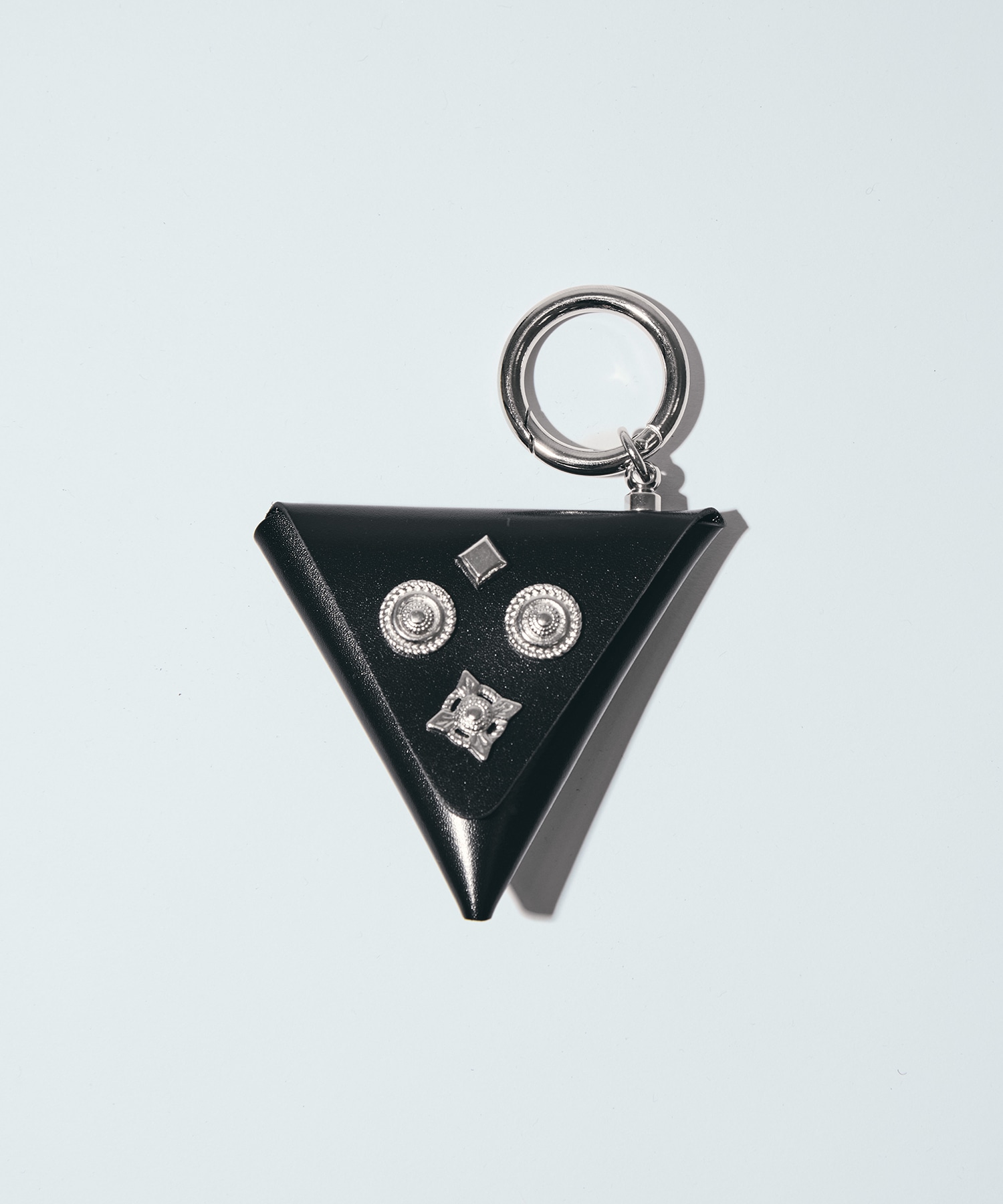 Triangle charm VIVI